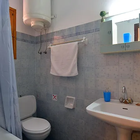 Theocharis Appartement *